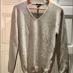 Cashmere sweater light gray Escada